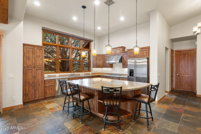 13-Kitchen_1
