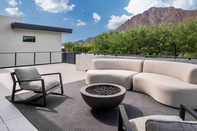 Camelback-54