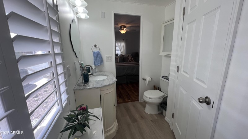 secondary bathroom