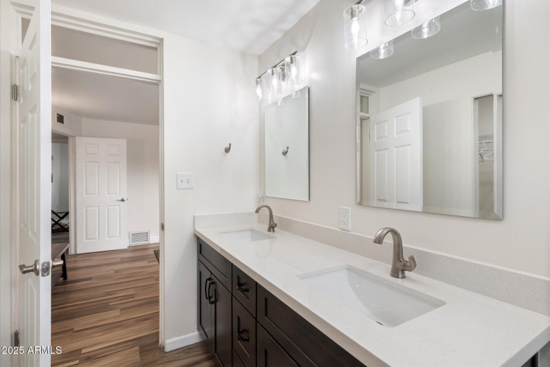 Primary bath