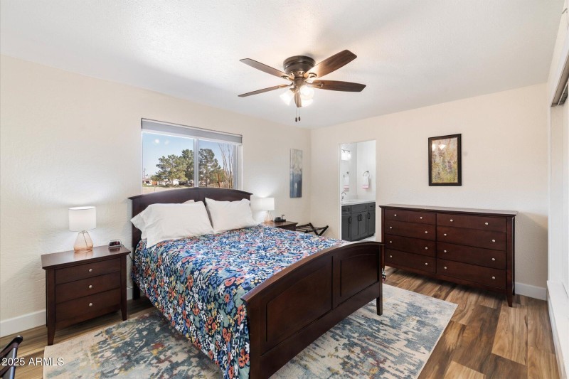 Secondary bedroom 1