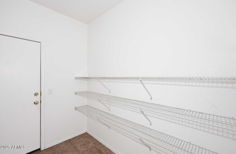 Kitchen-Pantry