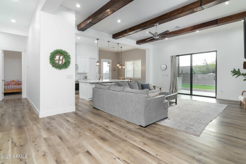 High ceilings & lots of natural light