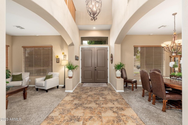1074 E Carla Vista Ct - 05