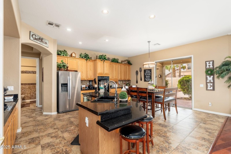 1074 E Carla Vista Ct - 13