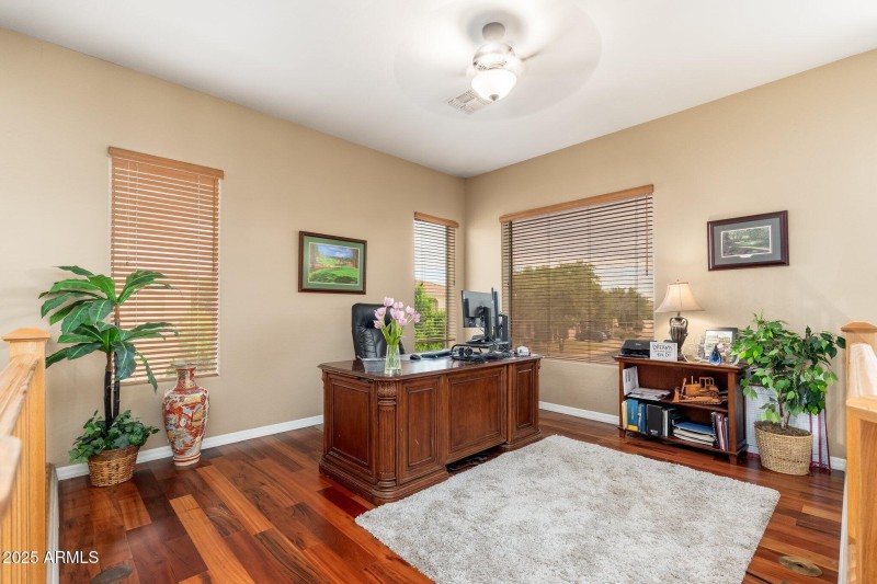 1074 E Carla Vista Ct - 23