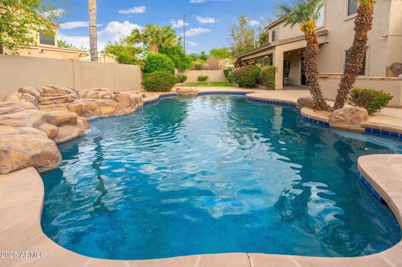 1074 E Carla Vista Ct - 57