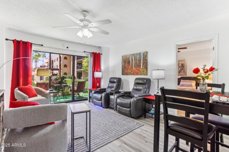 7-web-or-mls-10330-w-thunderbird-blvd-ap