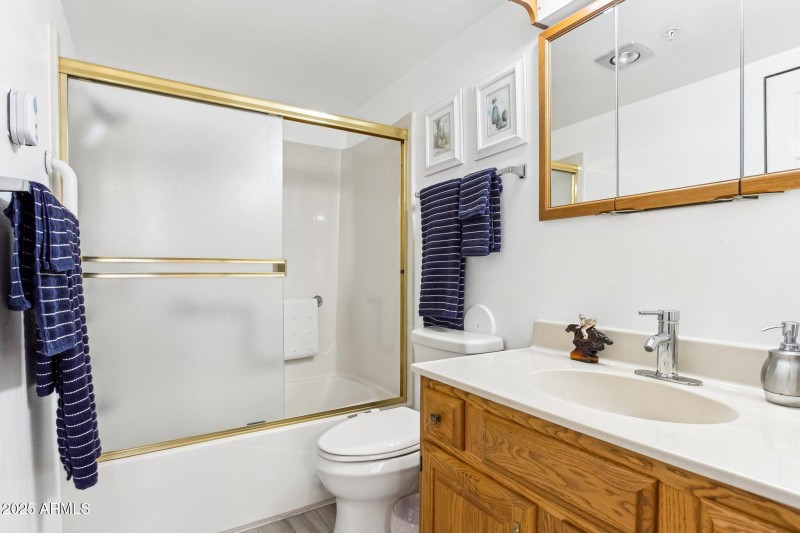 24-web-or-mls-10330-w-thunderbird-blvd-a