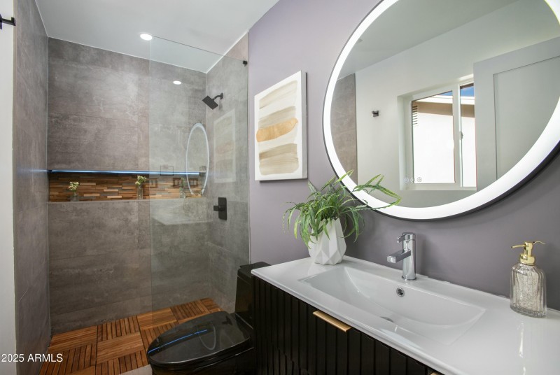 2ND EN-SUITE