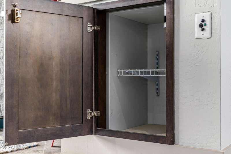 Dumb Waiter