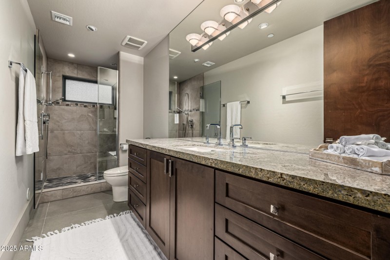 Casita Bathroom