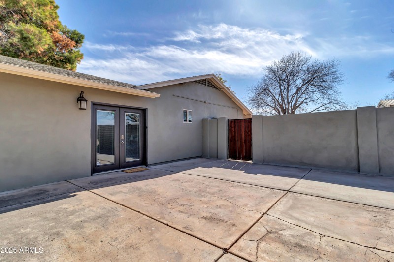 2017 E Willis Rd-6