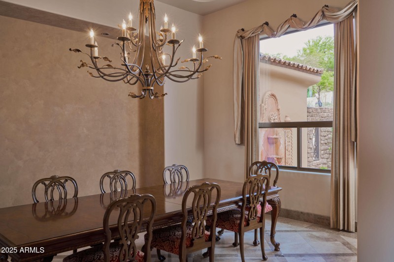 dining2