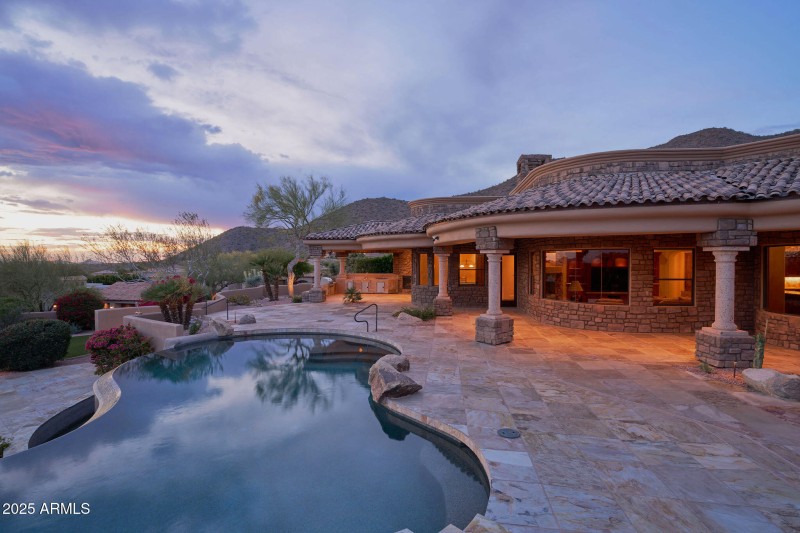 yard-pool