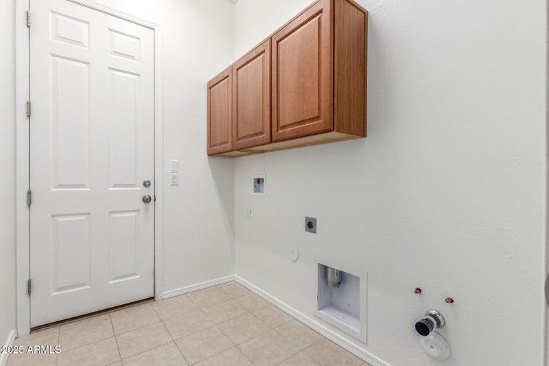Laundry Room Poinsettia