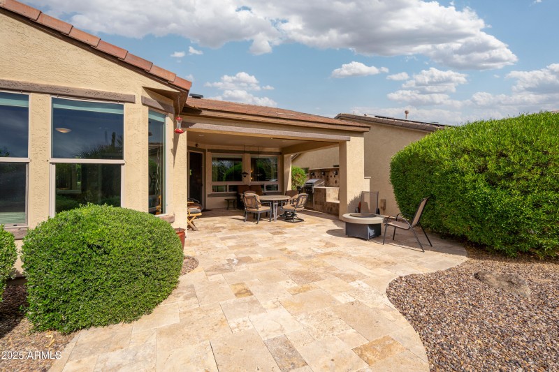 5_Great Space for Outdoor Entertaining