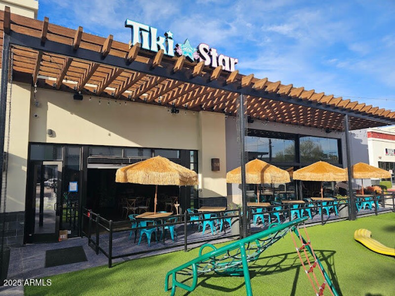 TIKI STAR