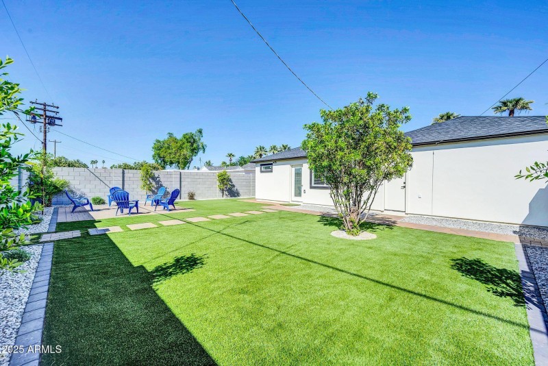 2926 N 16th Ave-46