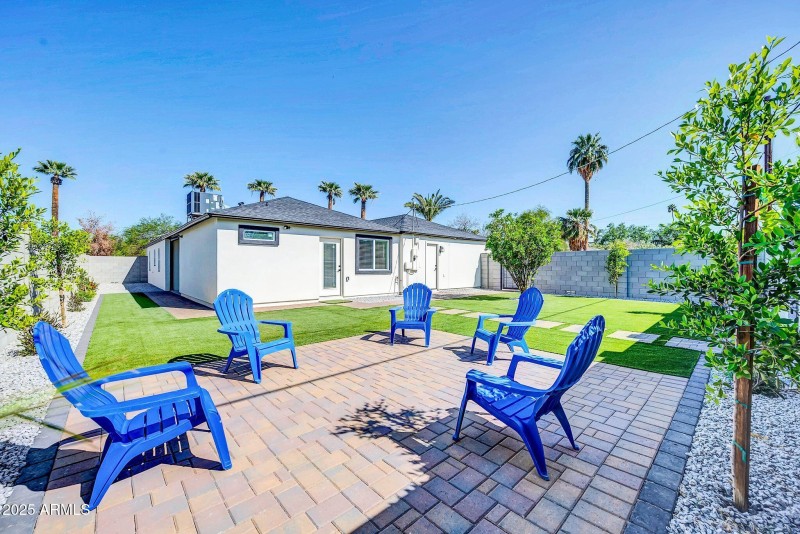 2926 N 16th Ave-47