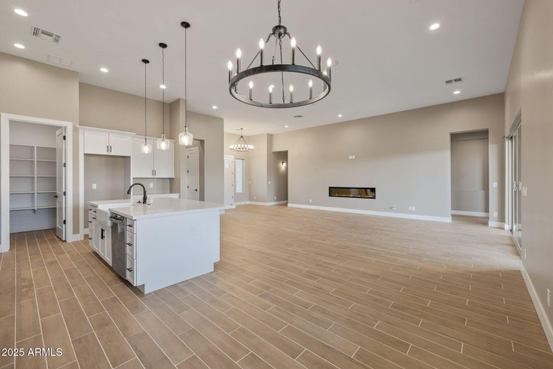 069-Dining Room