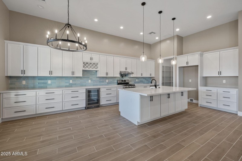 074-Kitchen