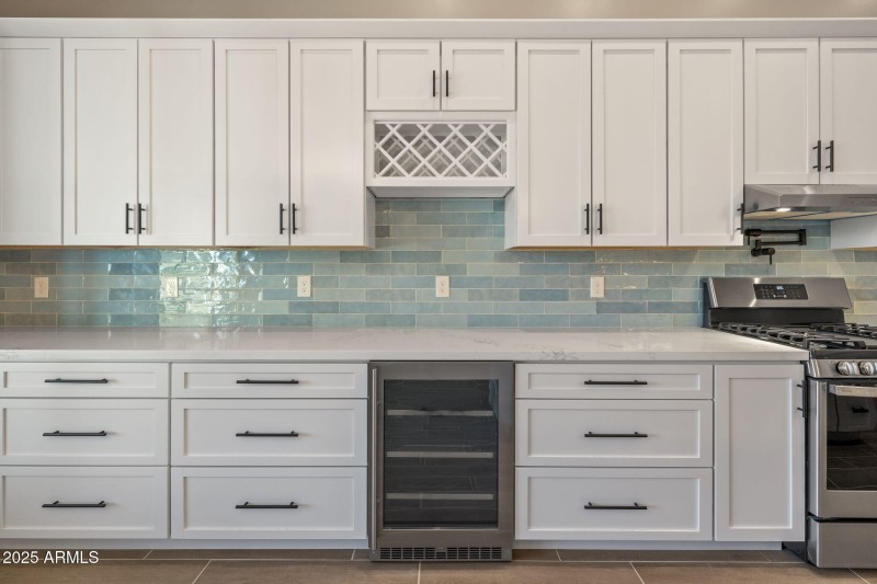 089-Kitchen (1)