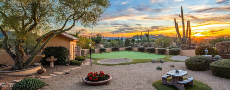 52-web-or-mls-Putting Green ~ Mountain V