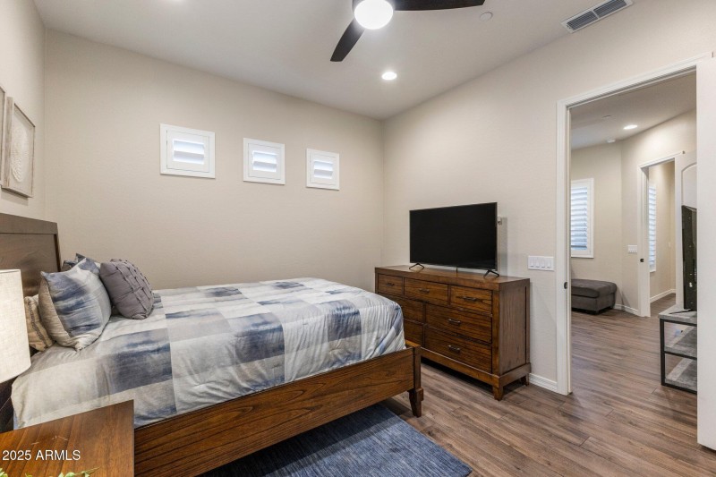 2nd Primary/ Guest Suite
