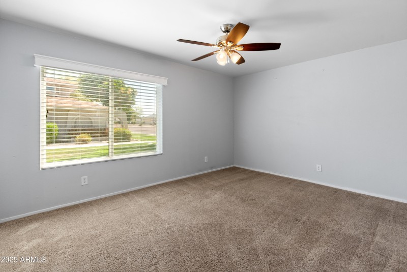 8412 E Roosevelt St-15