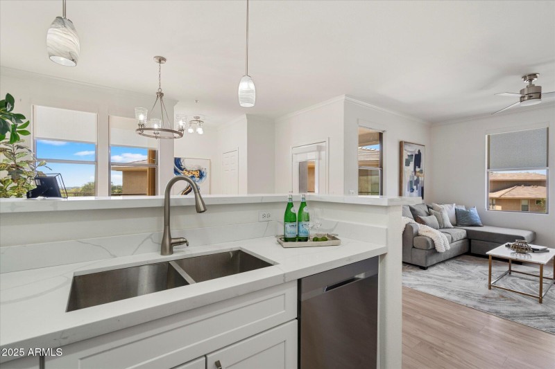 06-Kitchen