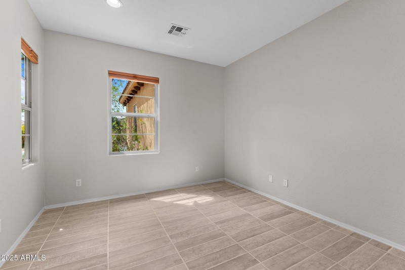 19-web-or-mls-DSC09780