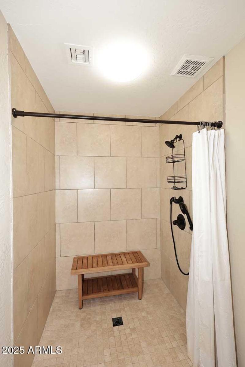 Hall Bath-Shower