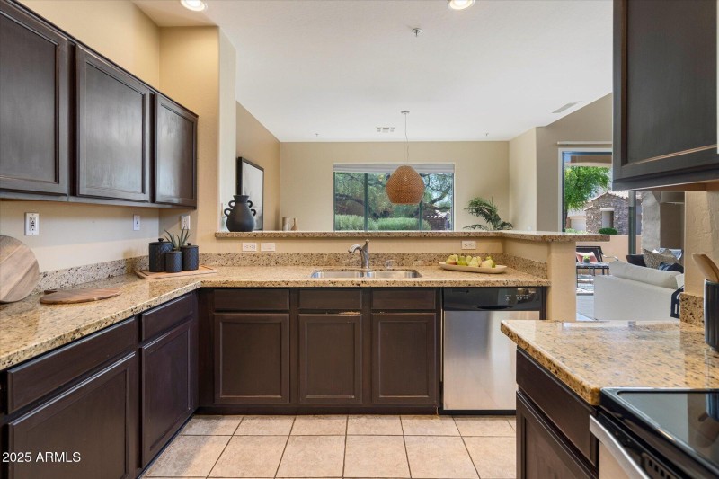 04-Kitchen