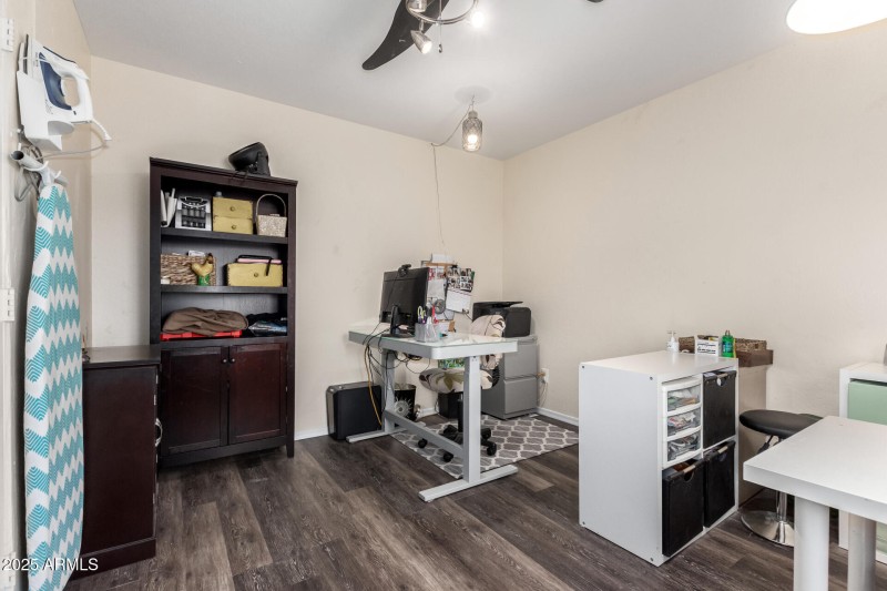 Bedroom/Craft Room
