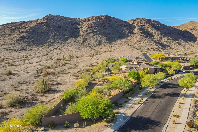 Rare HUGE & scenic lot