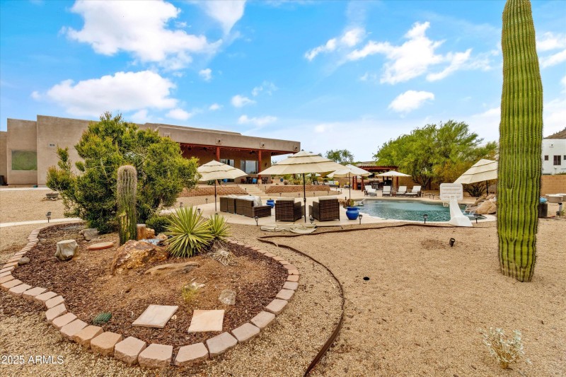 Sprawling 1 acre property