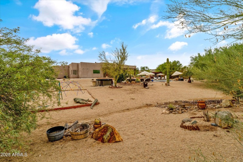 Sprawling 1 acre property