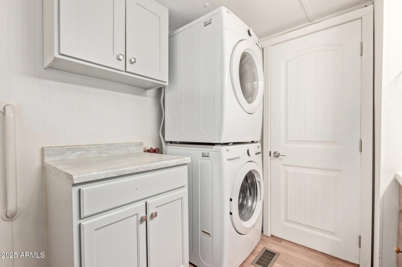 Washer & Dryer