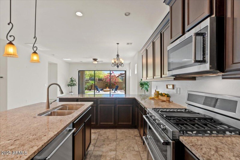 15-Kitchen