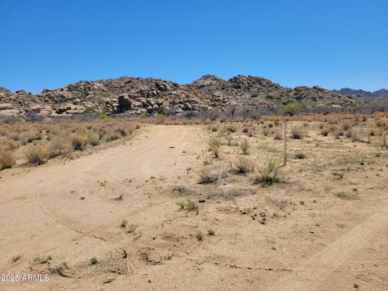 Road to middle of H & north I-1