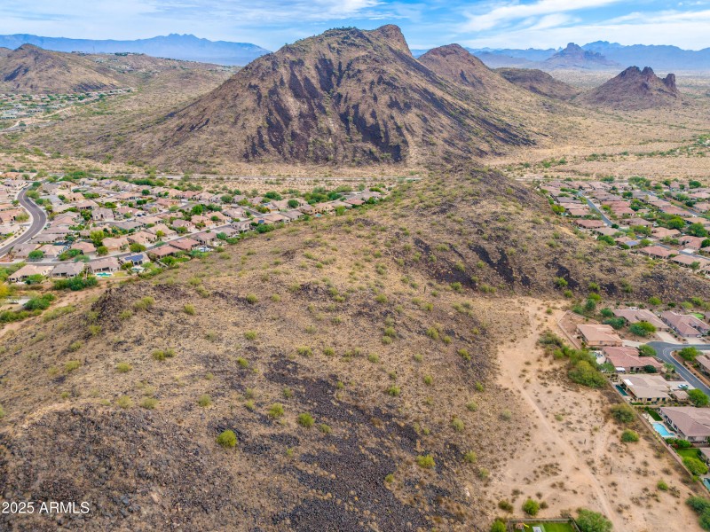 13358 E Mountain View Rd - 7