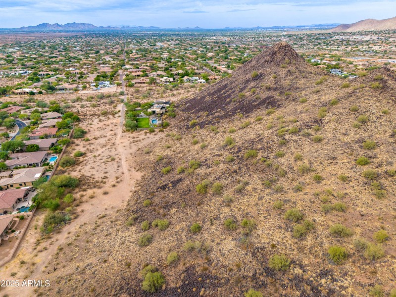 13358 E Mountain View Rd - 10