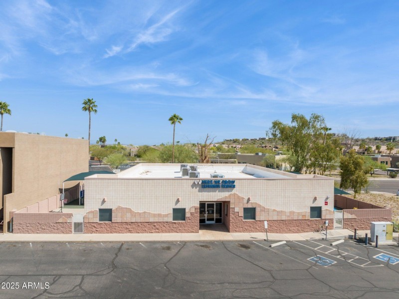 30-web-or-mls-16901-e-palisades-blvd