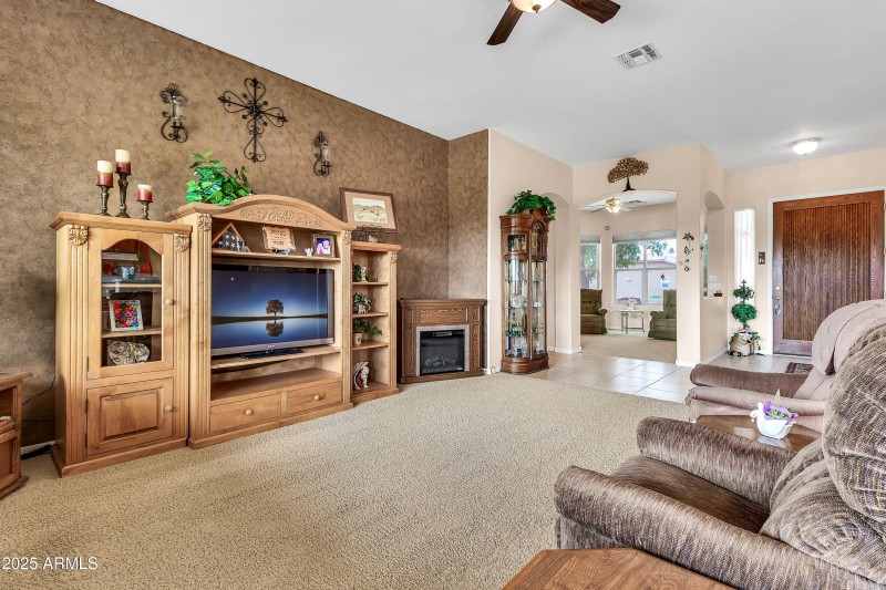 No Built-in Entertainment Center