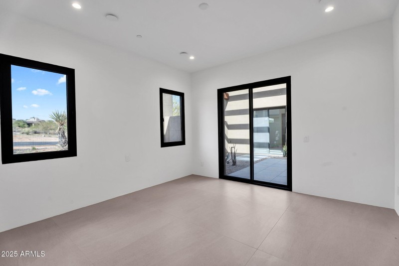 37-web-or-mls-10354 E Celestial Dr-37