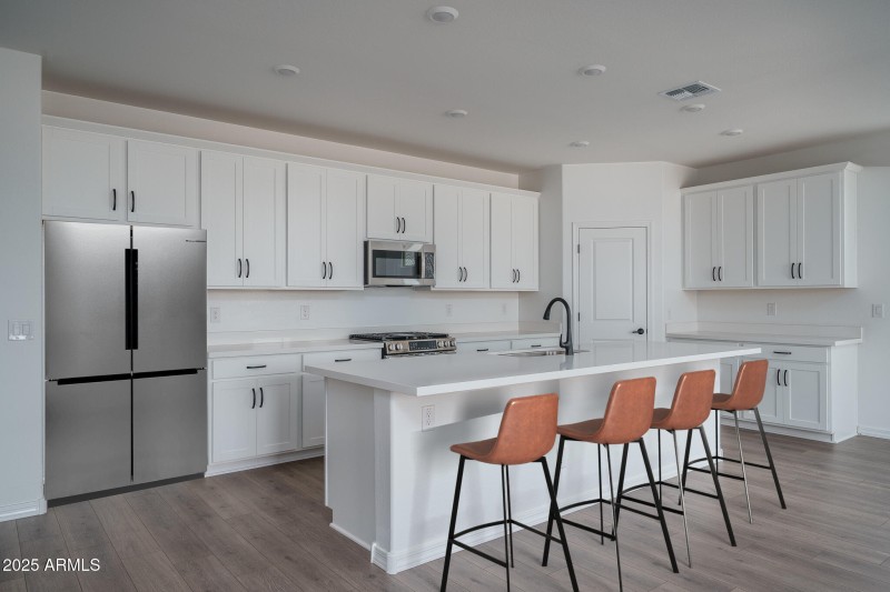 3A) KITCHEN