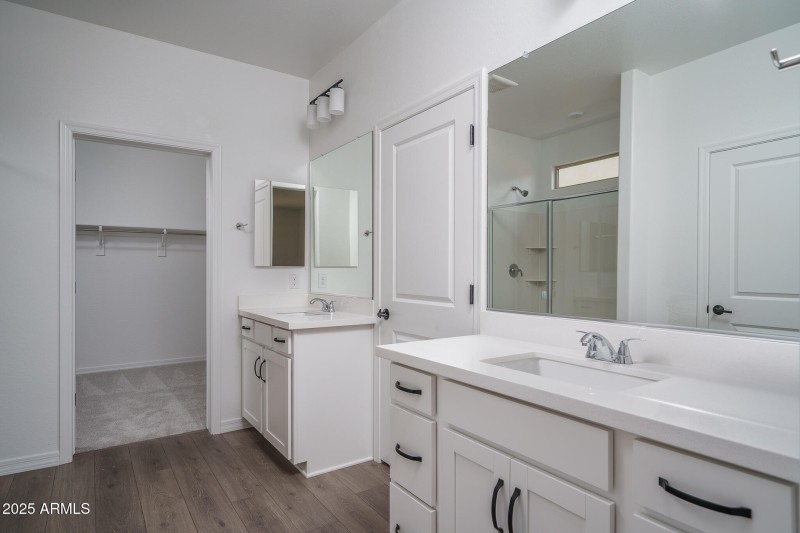 8) PRIMARY BATH