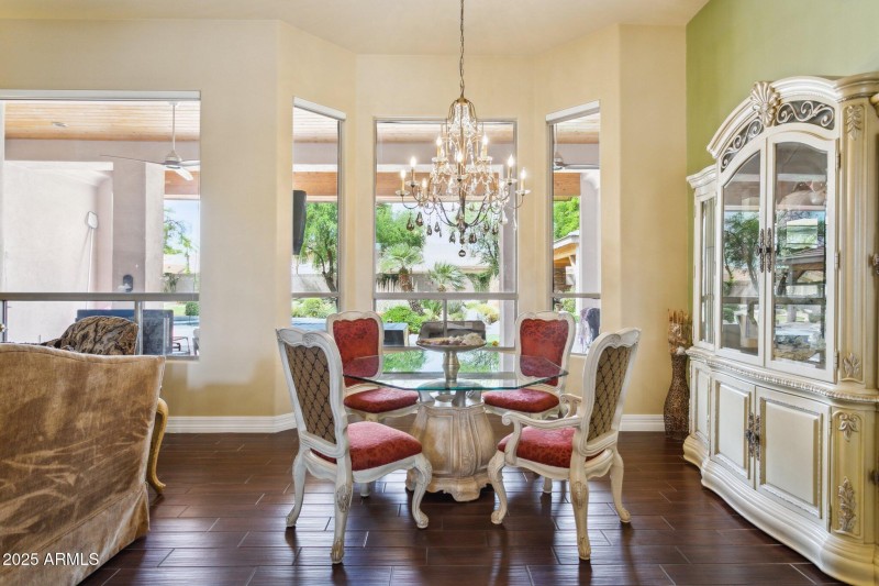 10-web-or-mls-6428-w-eugie-ave