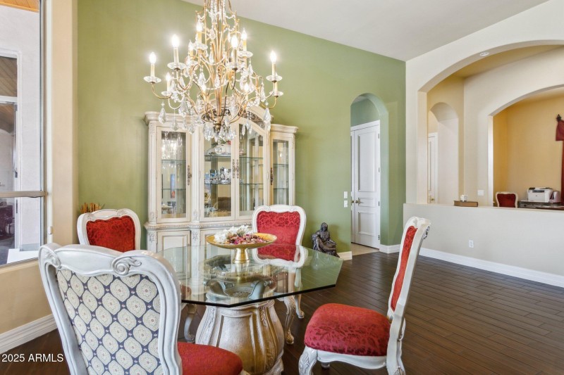 11-web-or-mls-6428-w-eugie-ave